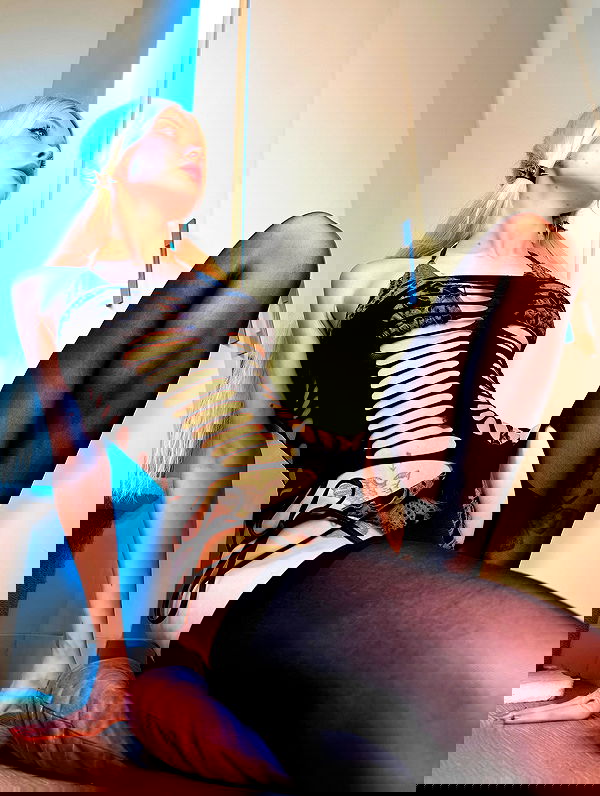 neondemoni image ~ Altpins