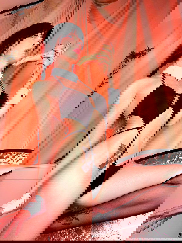 neondemoni image ~ Altpins