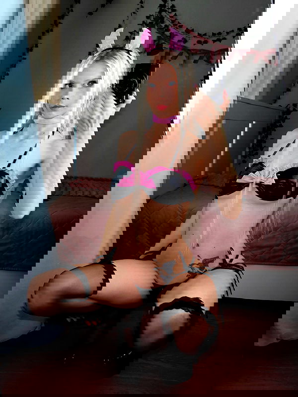 neondemoni image ~ Altpins