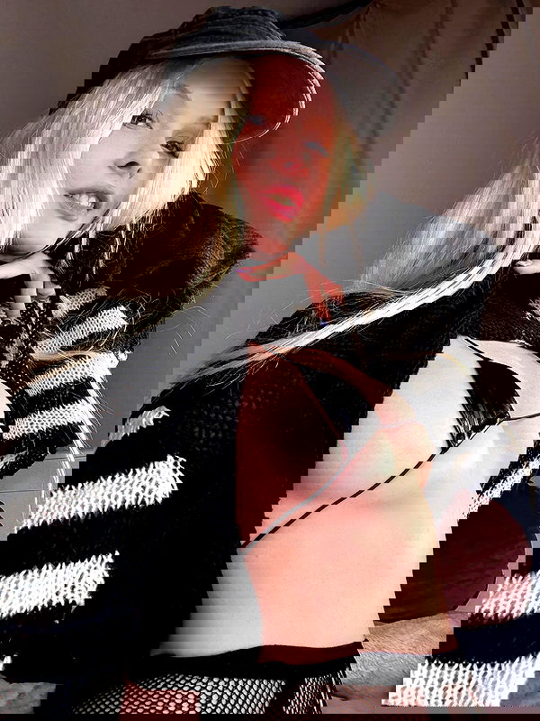 neondemoni image ~ Altpins