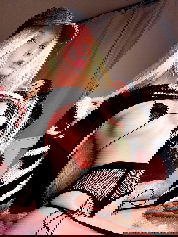 neondemoni image ~ Altpins