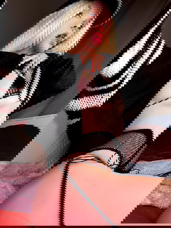 neondemoni image ~ Altpins