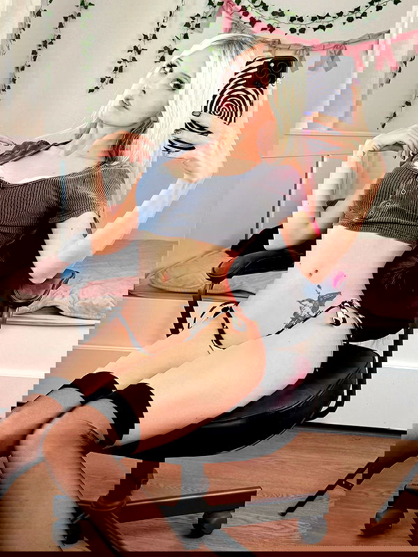 neondemoni image ~ Altpins