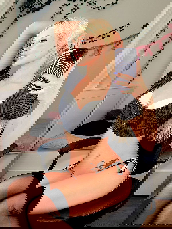 neondemoni image ~ Altpins