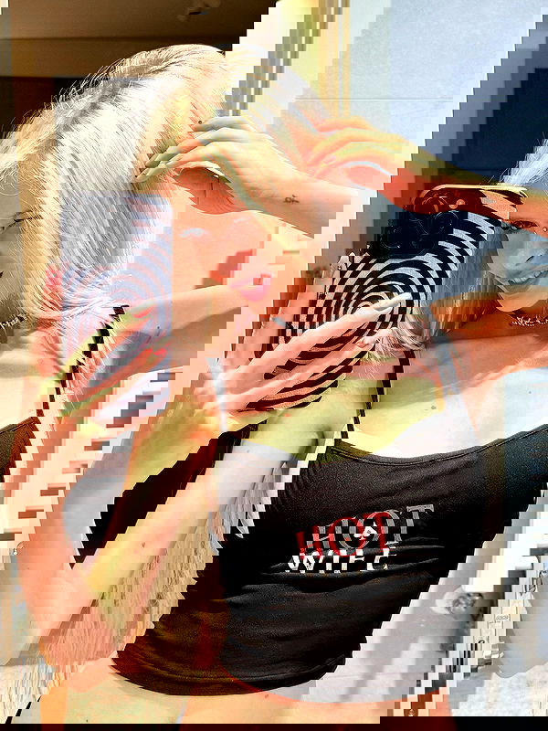 neondemoni image ~ Altpins