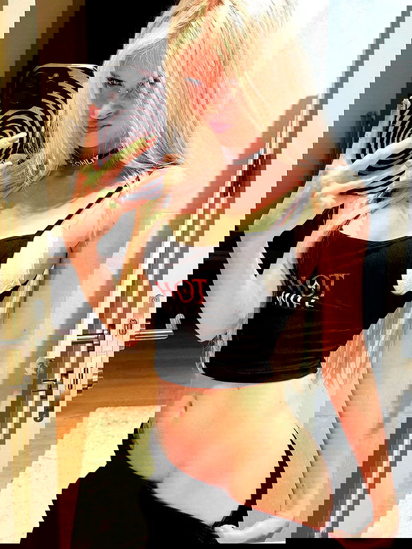 neondemoni image ~ Altpins