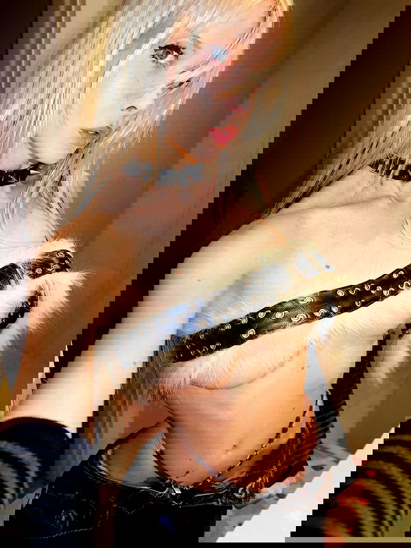 neondemoni image ~ Altpins