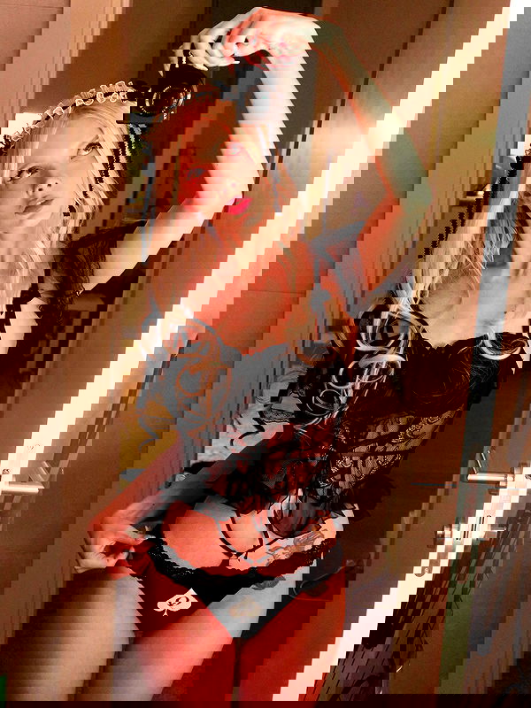 neondemoni image ~ Altpins