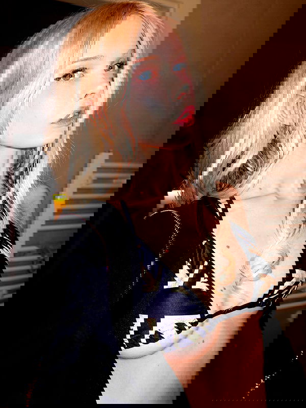 neondemoni image ~ Altpins