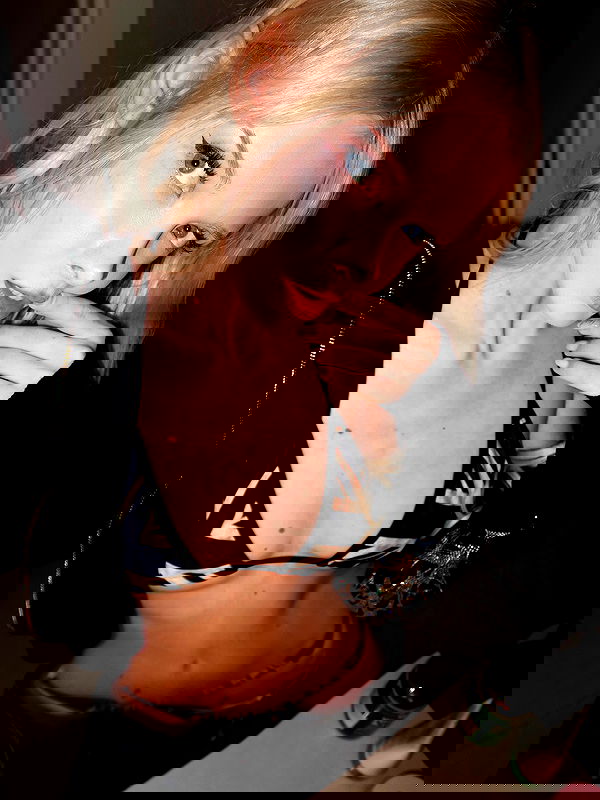 neondemoni image ~ Altpins