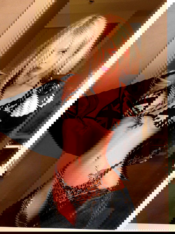 neondemoni image ~ Altpins