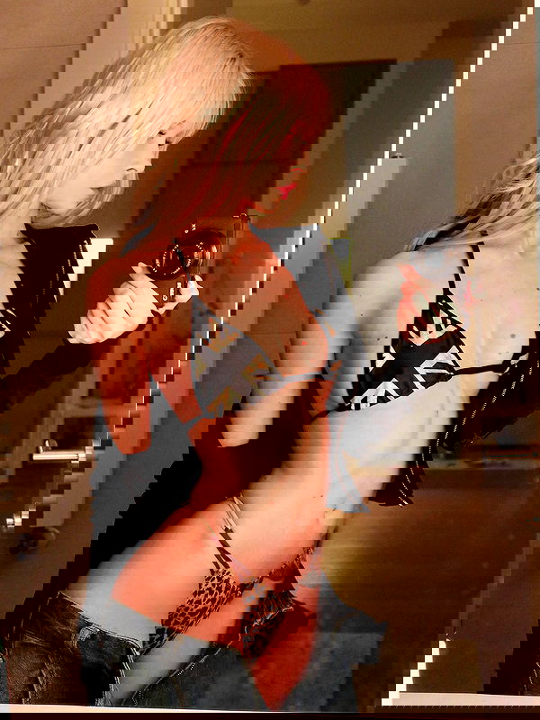 neondemoni image ~ Altpins