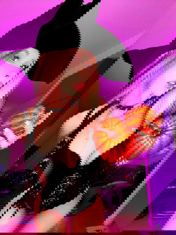 neondemoni image ~ Altpins