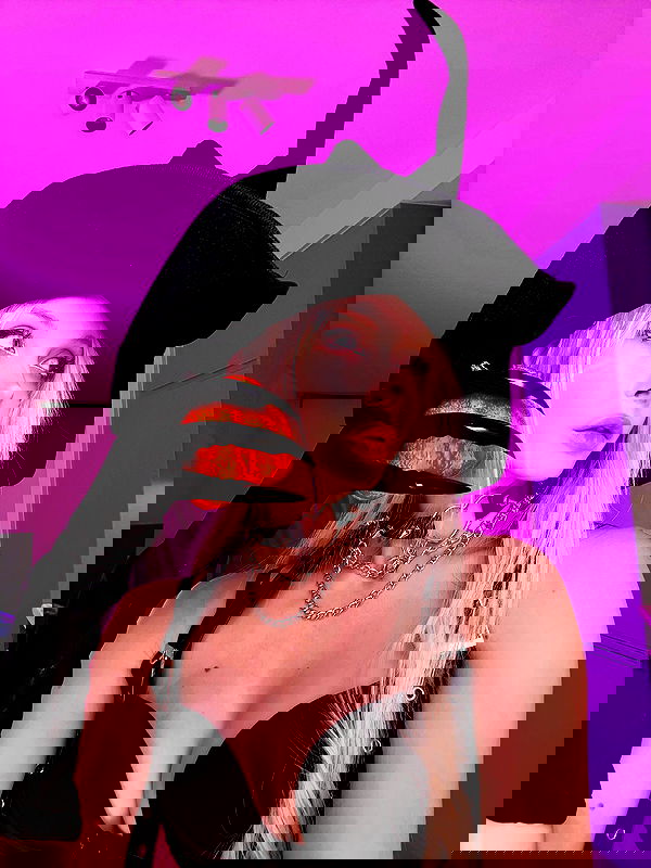 neondemoni image ~ Altpins