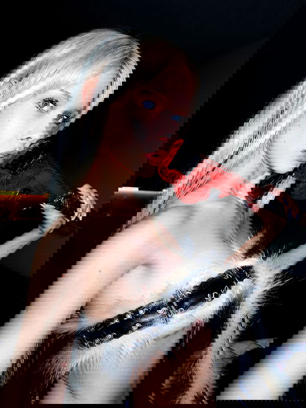 neondemoni image ~ Altpins