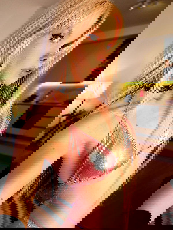 neondemoni image ~ Altpins