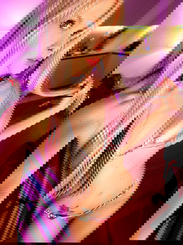 neondemoni image ~ Altpins