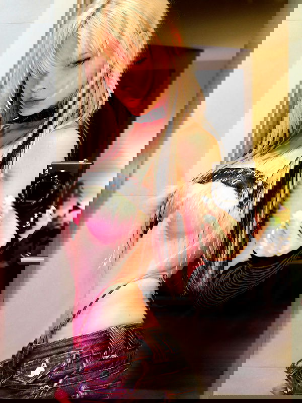 neondemoni image ~ Altpins