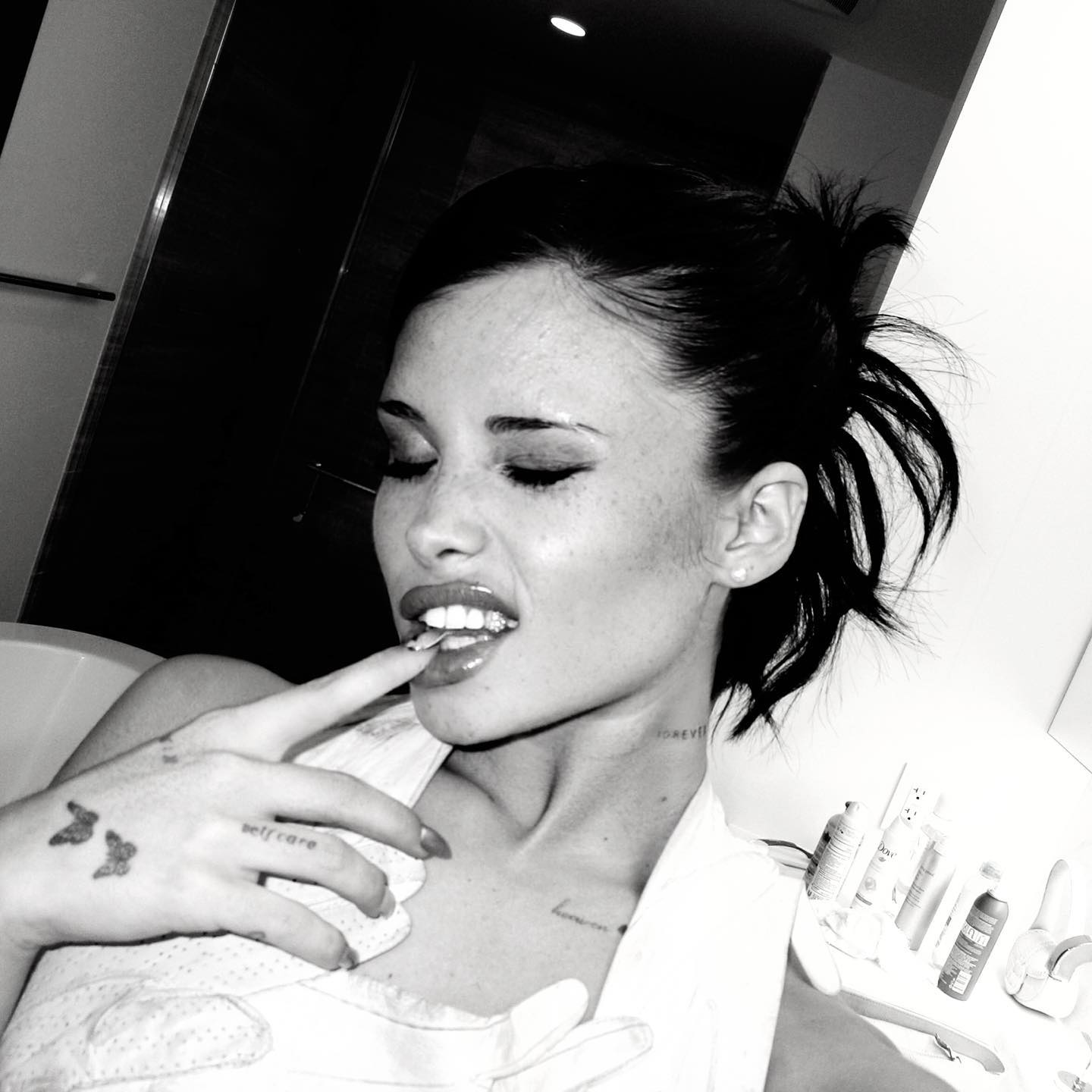 nessabarrett instagram image archive image