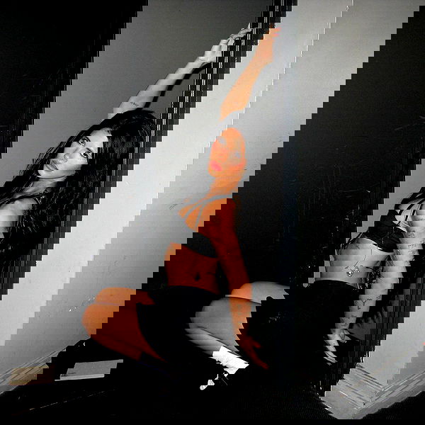 nessabarrett image ~ Altpins