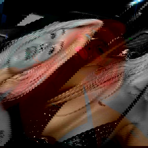 nessabarrett image ~ Altpins