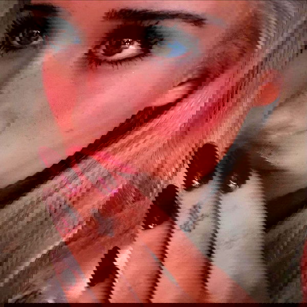 nessabarrett image ~ Altpins