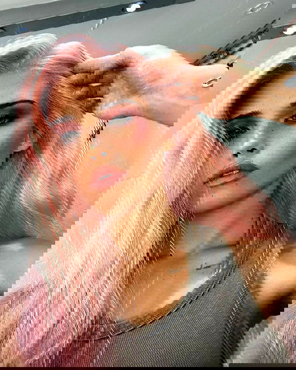 nessabarrett image ~ Altpins