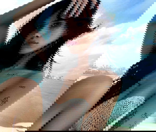 nessabarrett image ~ Altpins