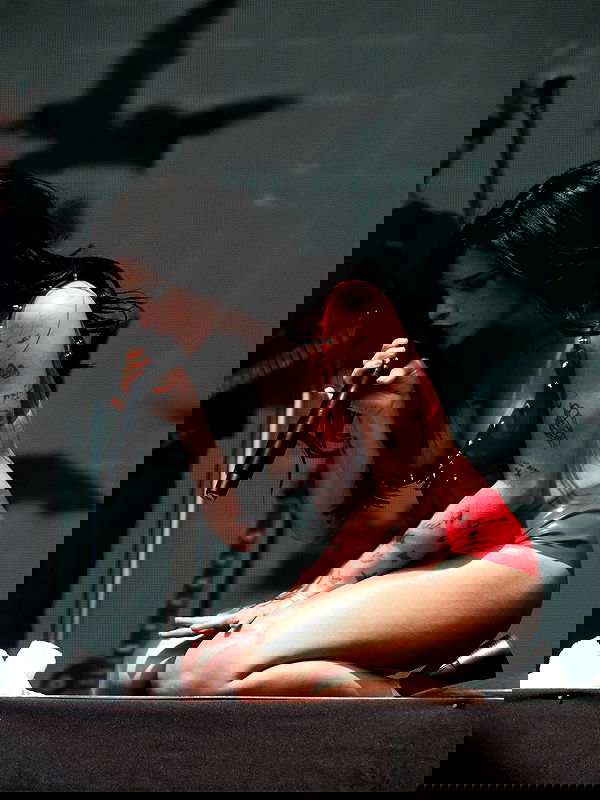 nessabarrett image ~ Altpins