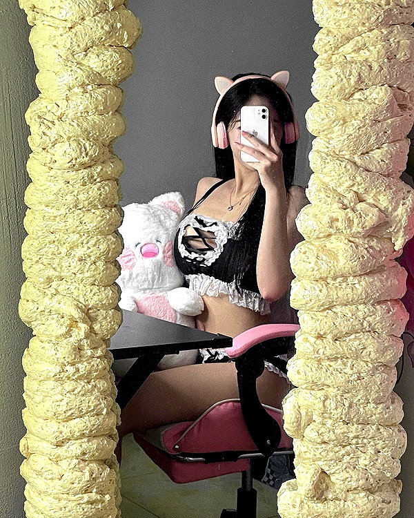 nguyenphamtuuyn instagram image archive image
