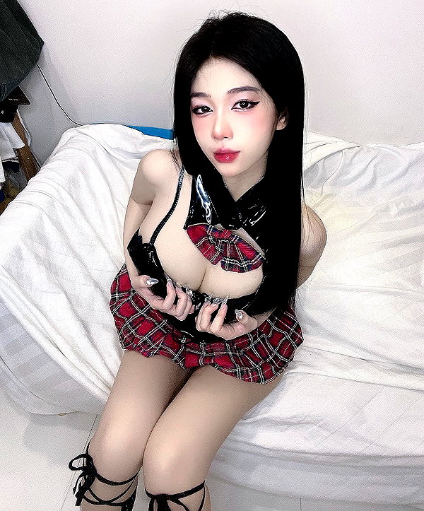 nguyenphamtuuyn nguyenphamtuuyn archive image