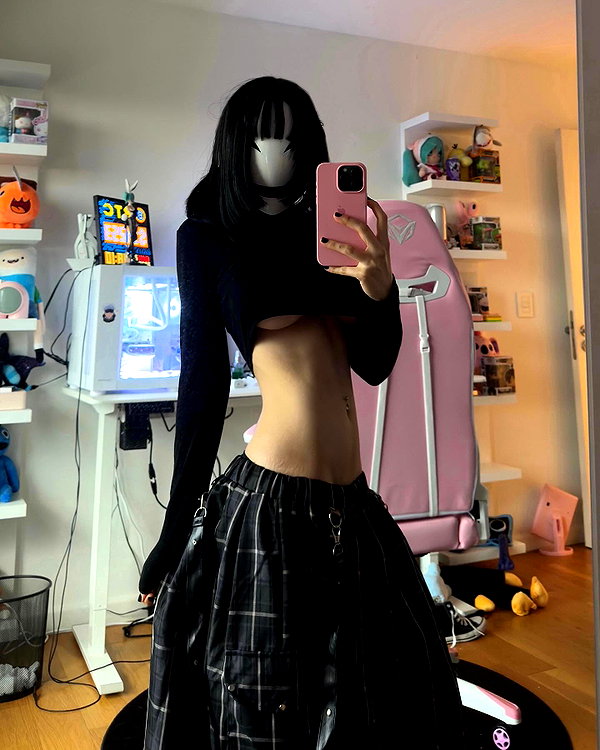 nicoleponyxo instagram image archive image