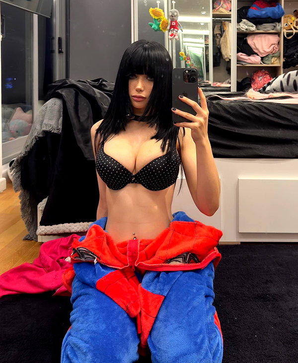 nicoleponyxo instagram image archive image