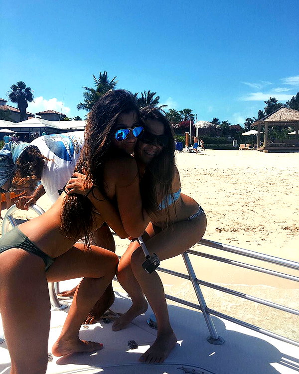 nicolevitalee instagram image archive image
