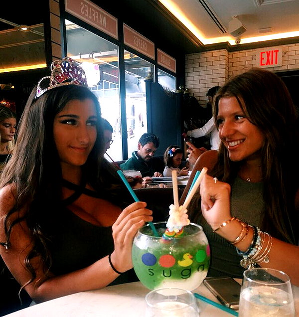 nicolevitalee instagram image archive image