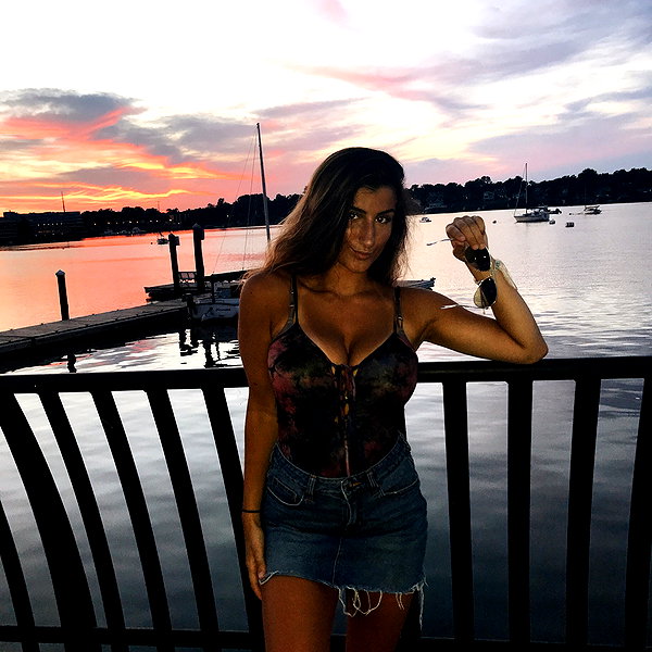 nicolevitalee instagram image archive image