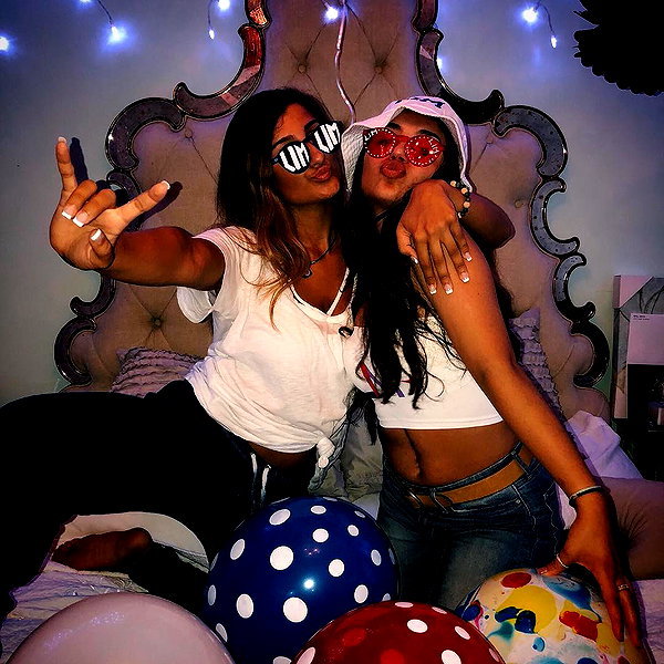 nicolevitalee instagram image archive image
