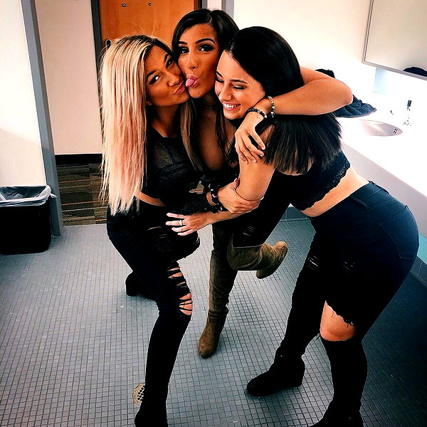 nicolevitalee instagram image archive image