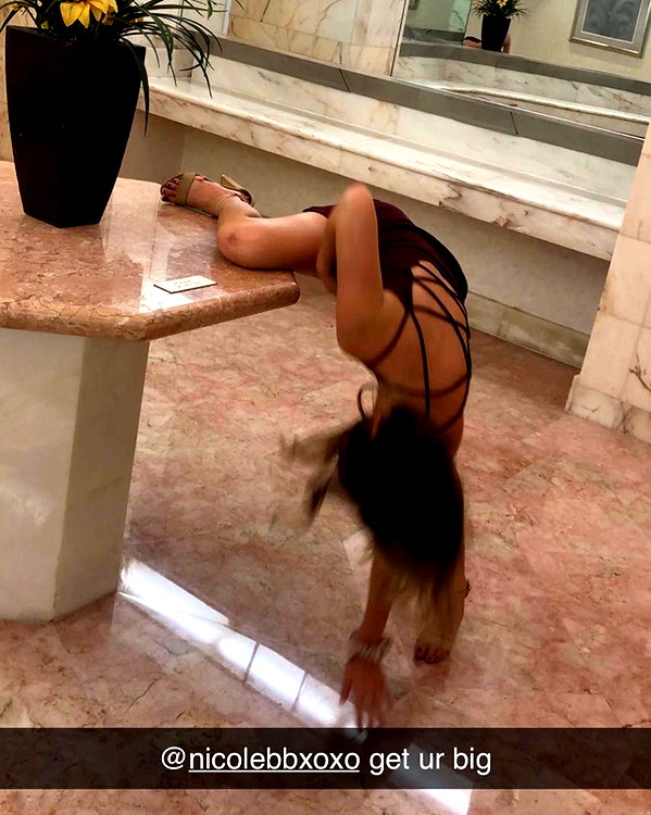 nicolevitalee instagram image archive image