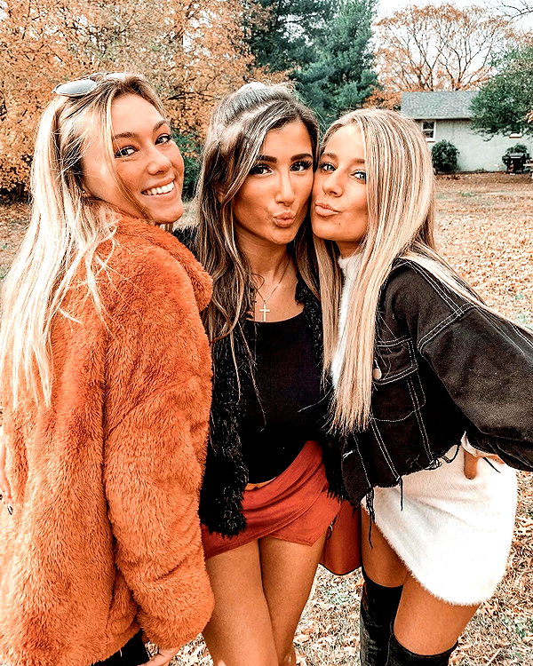 nicolevitalee instagram image archive image