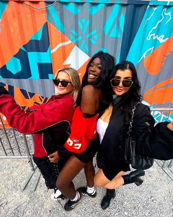 nicolevitalee instagram image archive image