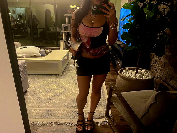 nicolevitalee instagram image archive image