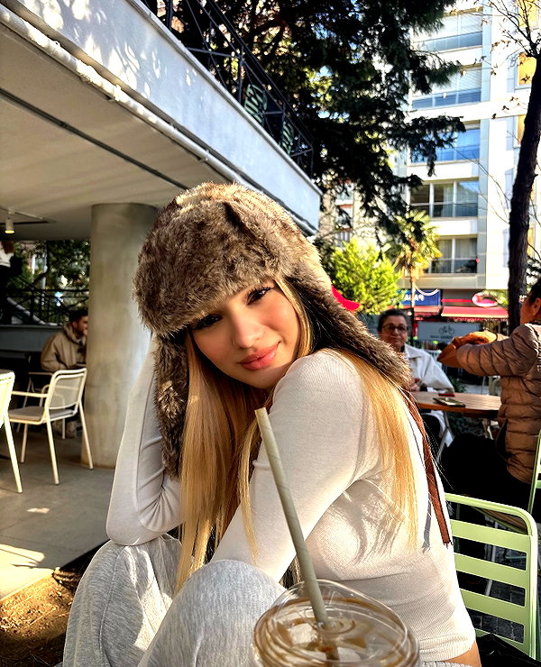niisadurmaz instagram image archive image