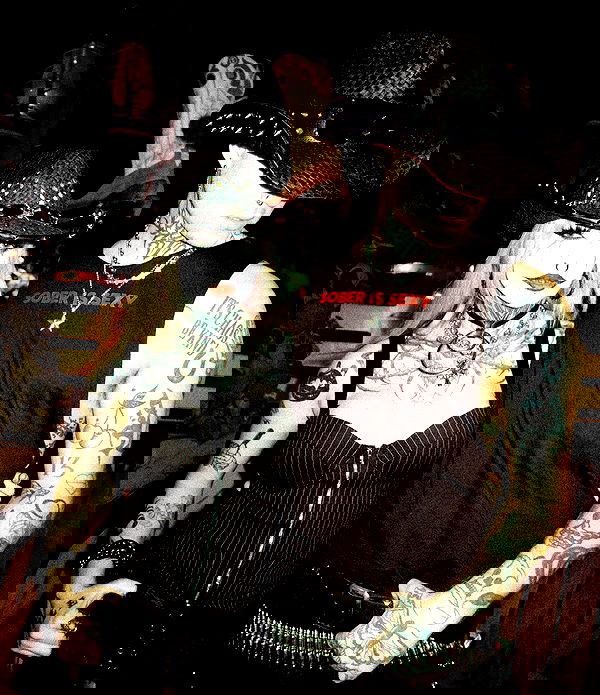 nikkibitez nikkibitez archive image