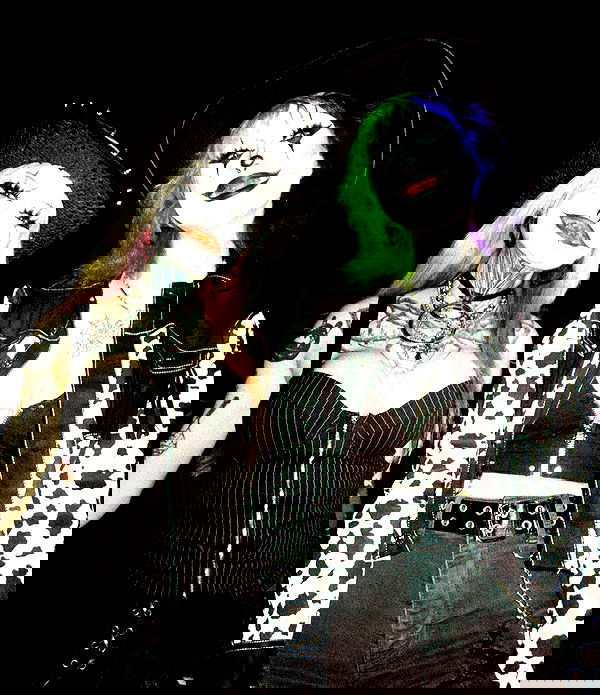 nikkibitez nikkibitez archive image