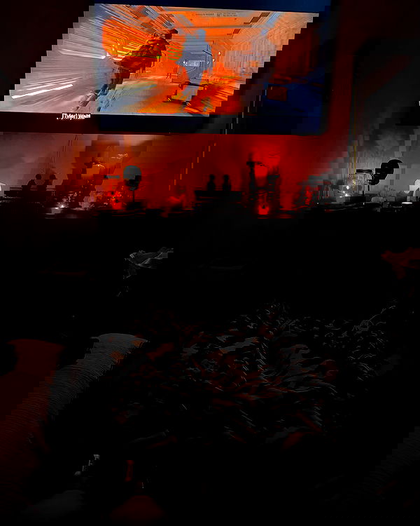 nikkibitez nikkibitez archive image