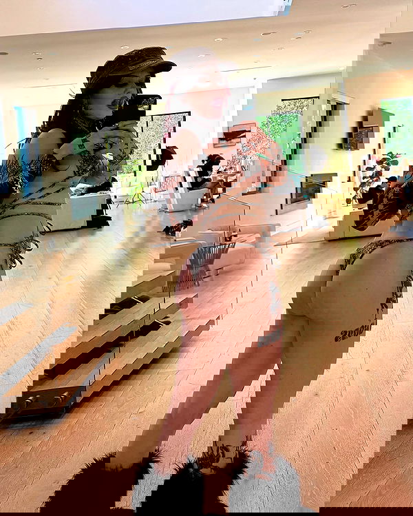 nikkibitez nikkibitez archive image