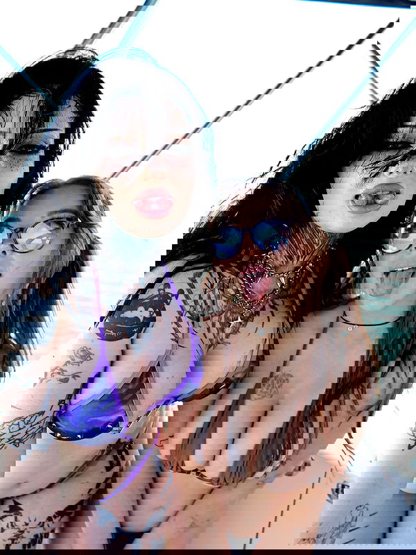 nikkibitez nikkibitez archive image