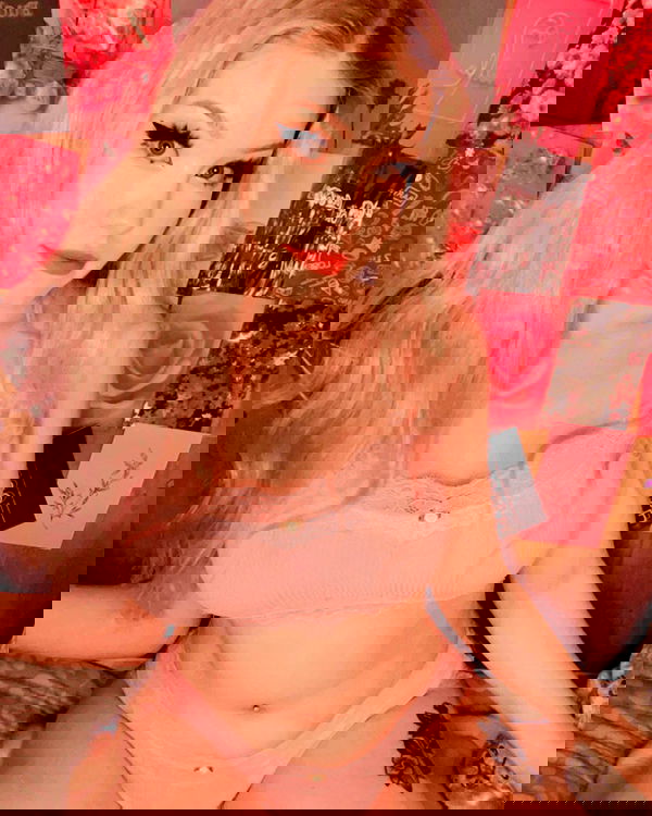 nixxi.cat nixxi.cat archive image