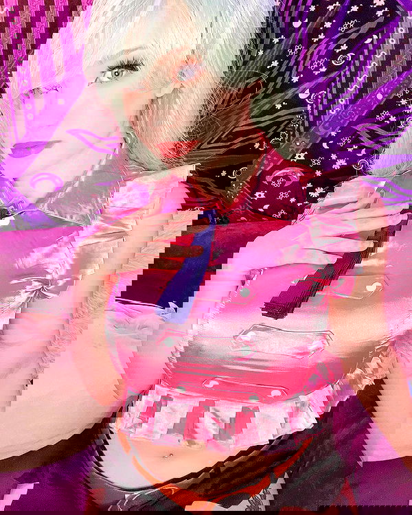 nixxi.cat nixxi.cat archive image